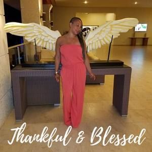 Meet your Posher, Regina